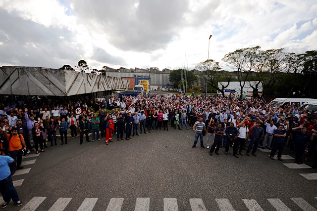 Metalúrgicos da Aker reprovam proposta e dão 48h para empresa melhorar valores